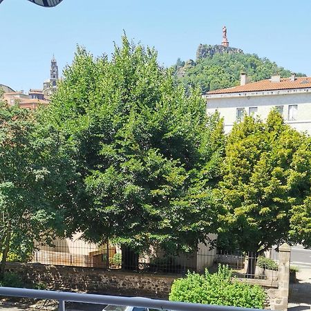 Chambre Privee Dans Appart Partage, Centre Ville, Avec Vue Sur Les Monuments Le Puy-en-Velay Ngoại thất bức ảnh