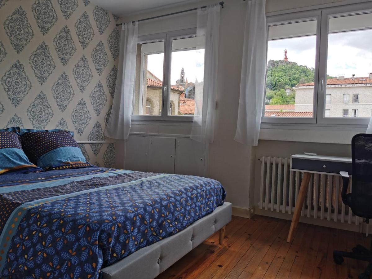 Chambre Privee Dans Appart Partage, Centre Ville, Avec Vue Sur Les Monuments Le Puy-en-Velay Ngoại thất bức ảnh