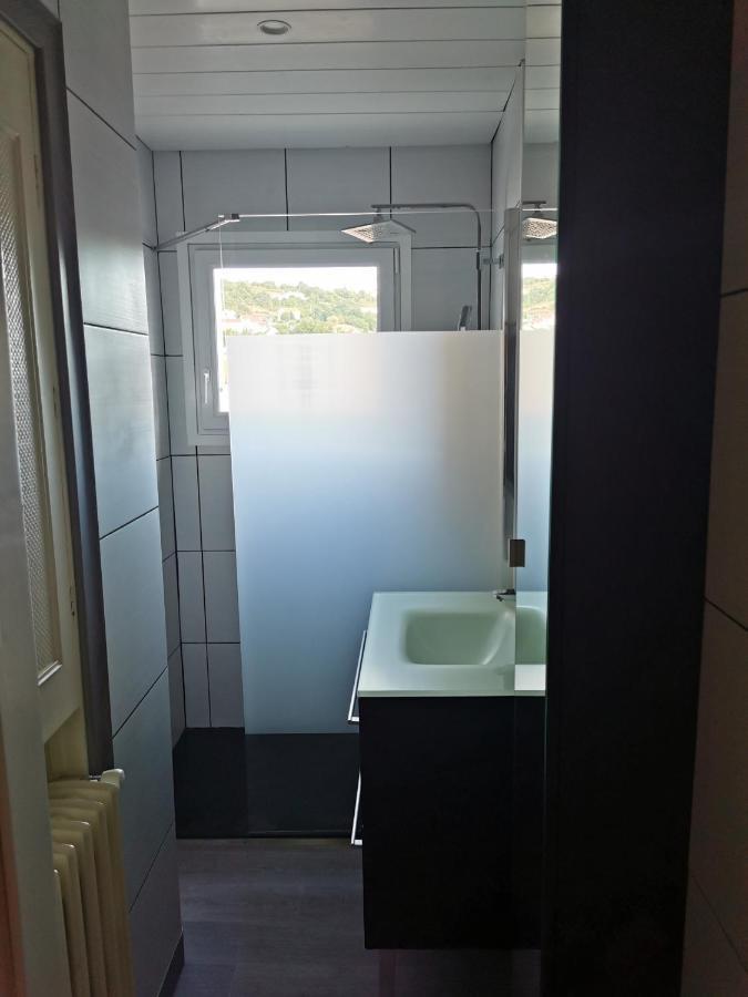 Chambre Privee Dans Appart Partage, Centre Ville, Avec Vue Sur Les Monuments Le Puy-en-Velay Ngoại thất bức ảnh